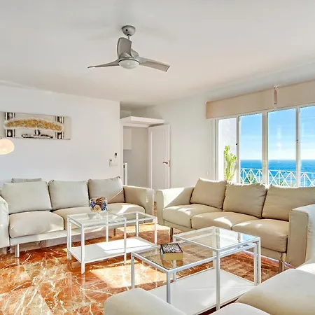 Perla Del Mar Calpe Villa *